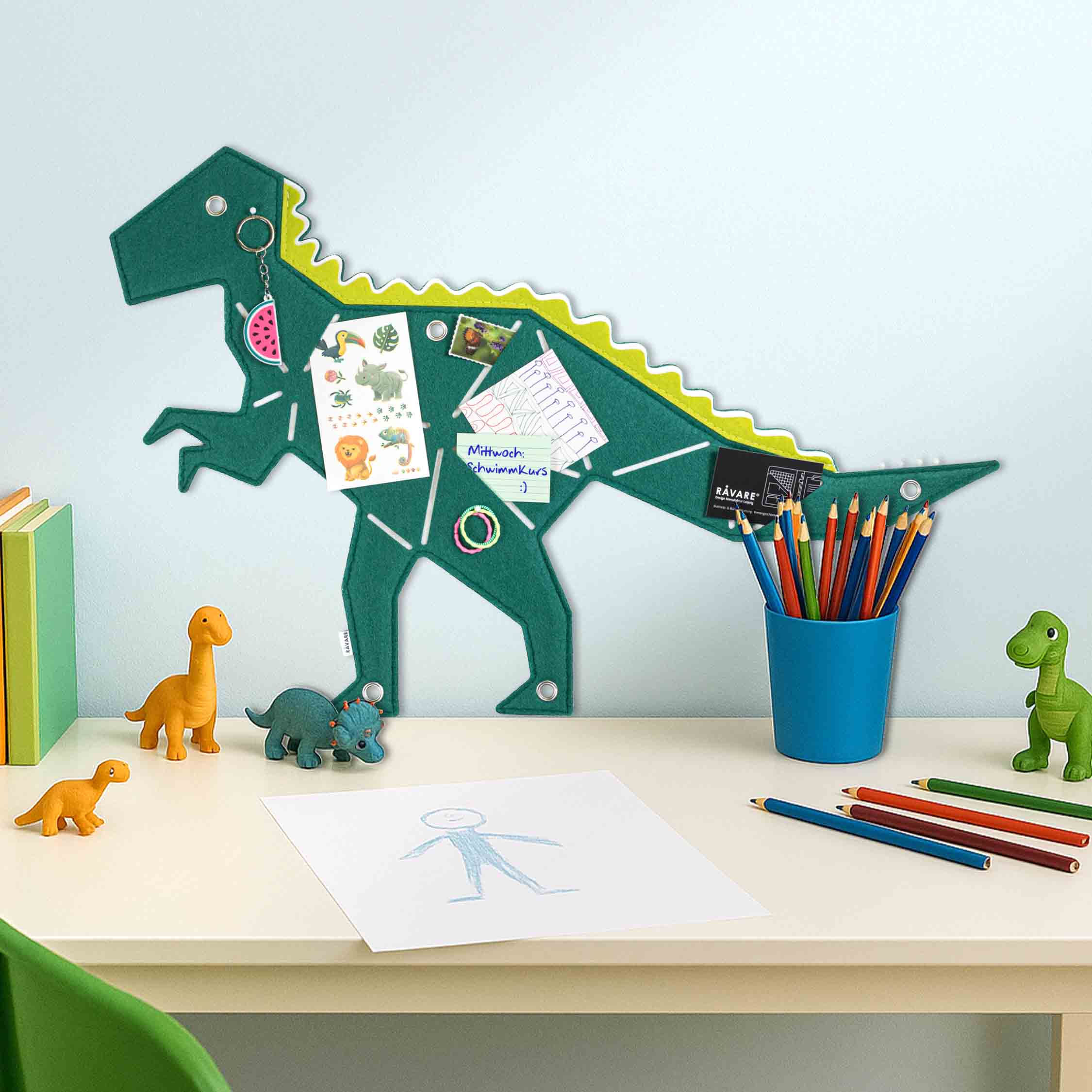 pinnwand_dino_veganer_filz_tyrex_szene_1 Pinnwand Dino "TYREX" – Bild 1