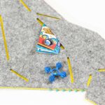 Pinnwand Hund "WUF" hellgrau-gelb – Bild 5