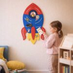 Pinnwand "RAKETE" hellblau-rot-gelb