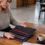 Filzhülle ESMA L für MacBook Air 15" & MacBook Pro 16" – Bild 3
