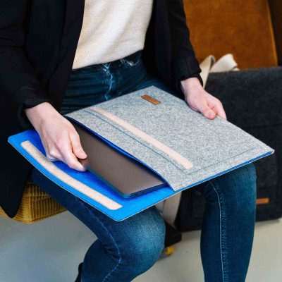esma-tablet-laptophuelle-veganer-filz-mood-1.jpg